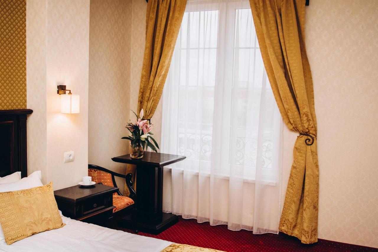 Hotel Novera Тимишоара Экстерьер фото