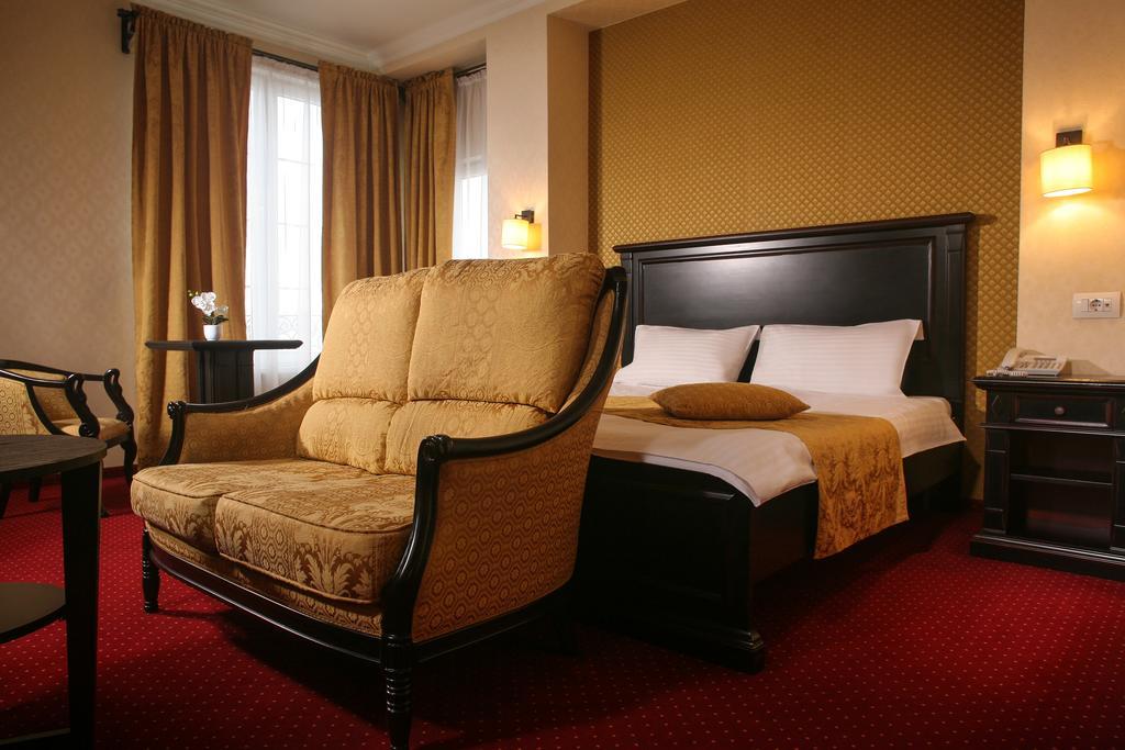 Hotel Novera Тимишоара Экстерьер фото