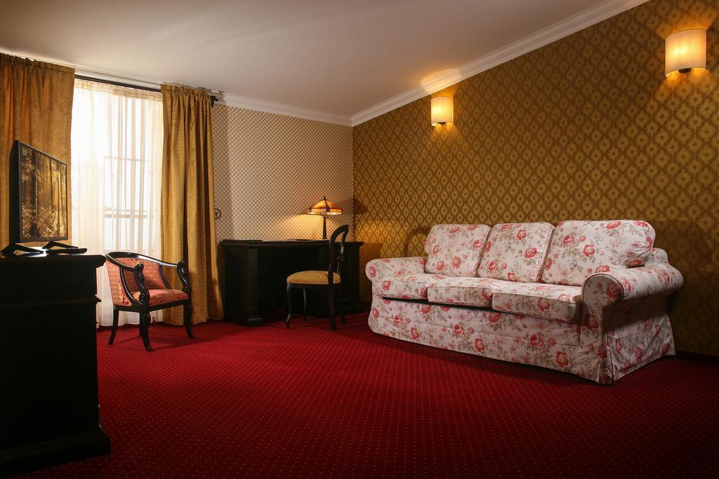Hotel Novera Тимишоара Экстерьер фото