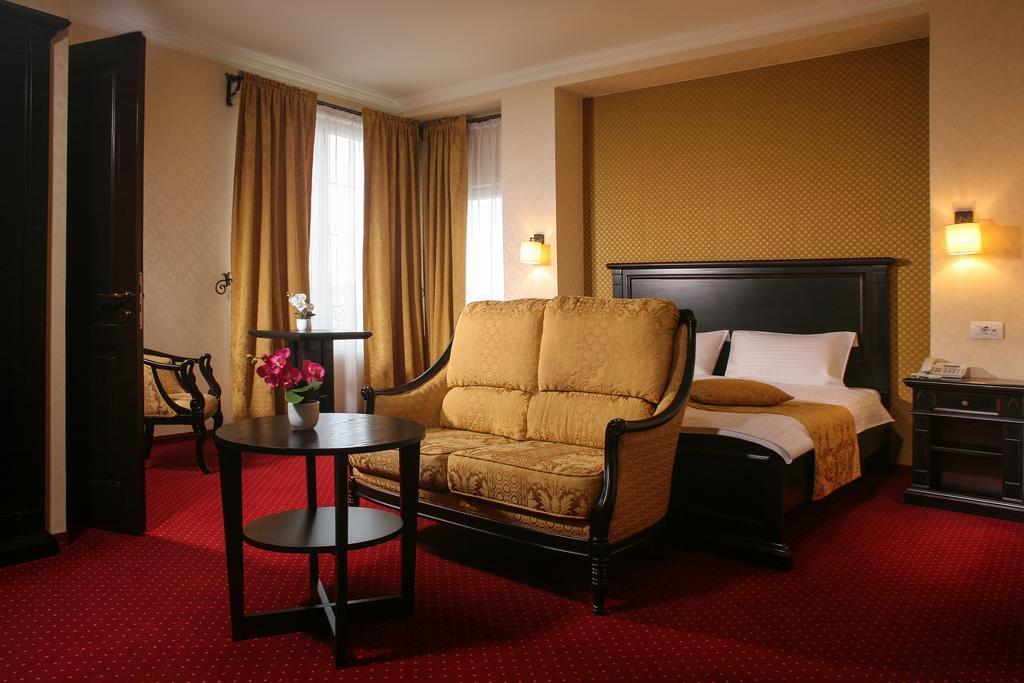 Hotel Novera Тимишоара Экстерьер фото