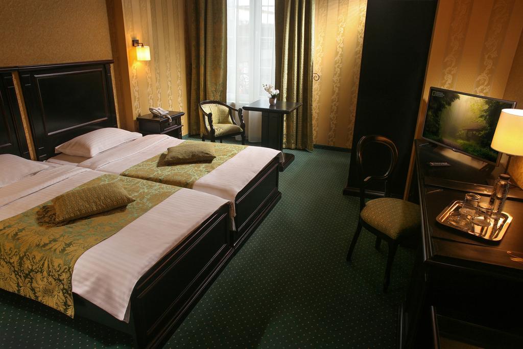 Hotel Novera Тимишоара Экстерьер фото